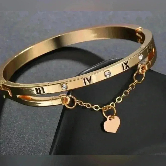 Gold plated Roman numeral bangle - Picture 1 of 3